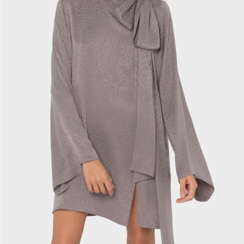 niLuu Dove Grace Bow Mini Dress